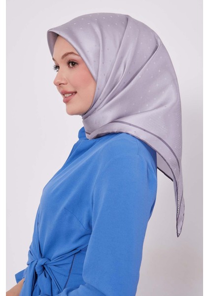 Gümüş Benek Desen Monogram Ipek Eşarp