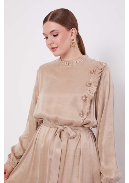 Krem Çiçek Taş Detaylı Cupra Elbise modelleri