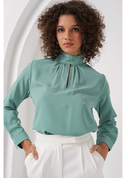 0418 Pencere Detaylı Bluz - Su Yeşili