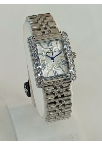 DKE.1.10809-1 Bileklik Hediyeli Kadın Kol Saati modelleri