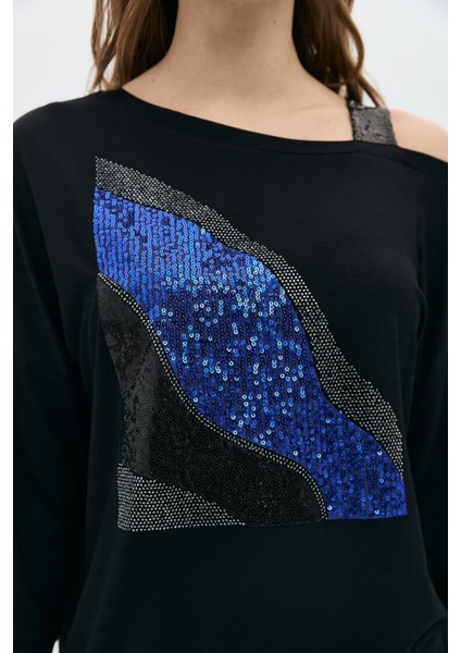 Saks Geçişli Dalga Desenli Taşlı T-Shirt fırsatları