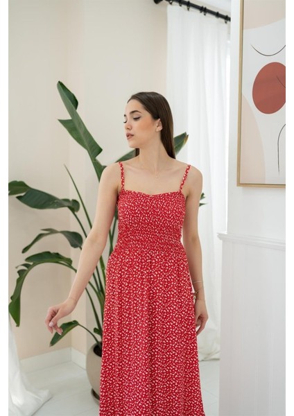 Kırmızı Eteği Fırfırlı Elbise fiyatları