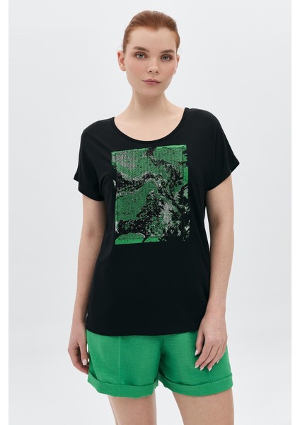Sırtı Çapraz Payet Üstü Baskılı T-Shirt fiyatları
