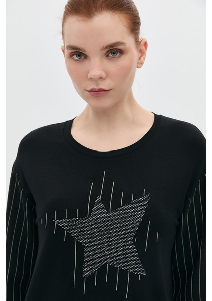 Yıldız Aplikeli Taşlı Çizgili Truvakar T-Shirt modelleri