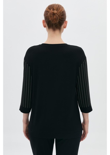 Yıldız Aplikeli Taşlı Çizgili Truvakar T-Shirt indirimleri