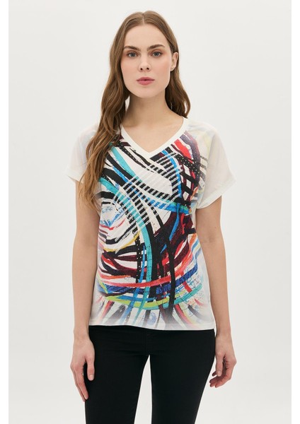 Dijital Baskılı Nakışlı V Yaka T-Shirt fiyatları