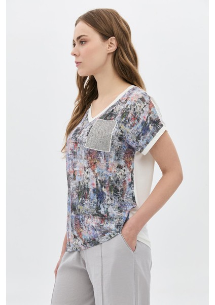 Dijital Baskılı V Yaka Çok Renk T-Shirt modelleri