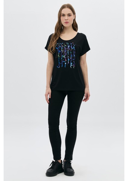 Payet Garnili Sırtı Çapraz Biyeli T-Shirt