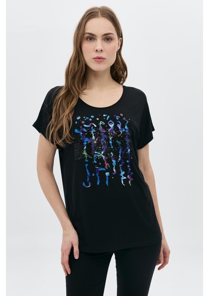 Payet Garnili Sırtı Çapraz Biyeli T-Shirt fiyatları