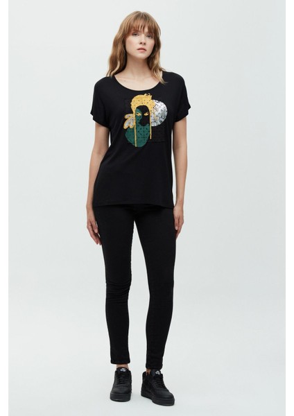 Kız Dijital Aplikeli T-Shirt