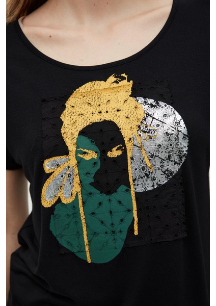 Kız Dijital Aplikeli T-Shirt fırsatları