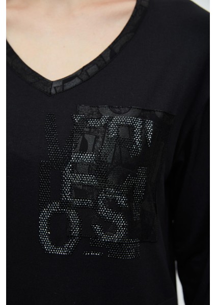 Harf Garnili Taş Baskılı Truvakar T-Shirt fırsatları