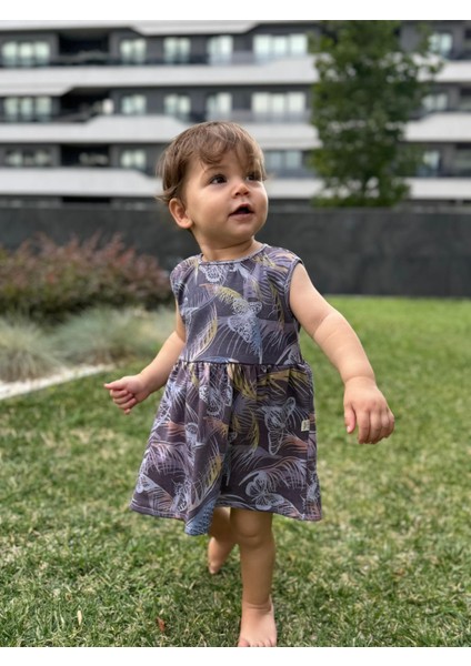 Kelebek Desenli Elbise