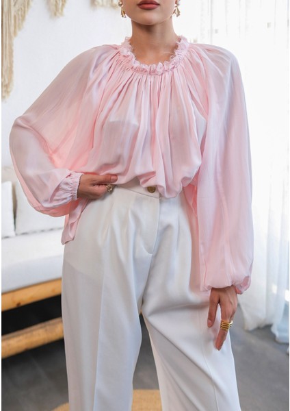 Kapsül Gardırop Yakası Büzgülü Oversize Bluz modelleri