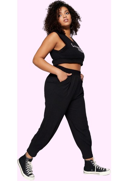 Kadın Büyük Beden Havuç Pantolon Yüksek Bel Regular Boy Düz Desen Yaz Aylarının Vazgeçilmezi