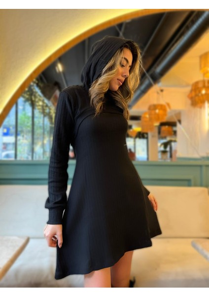 Kadın Uzun Kollu Kapüşonlu Ceket Üst ve Askısız Kare Yaka A Kesim Şardonlu Kaşkorse Elbise modelleri