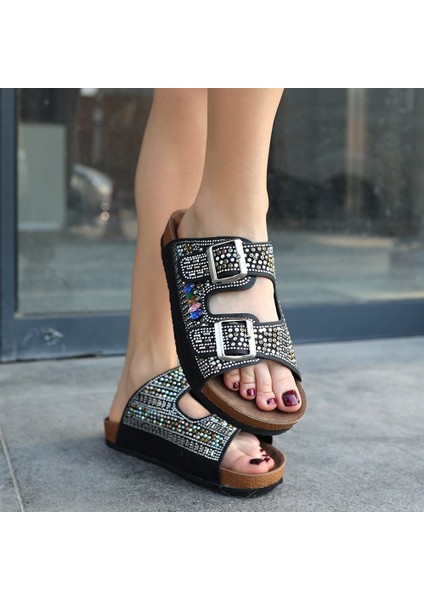 Bernishoes Edaj Siyah Nubuk Boncuk Işlemeli Terlik fırsatları