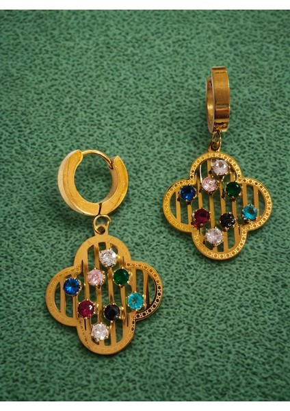 Sallantılı Lüks Figürlü Gösterişli Küpe