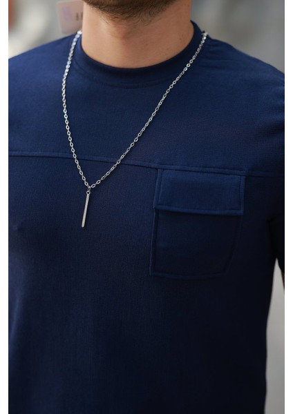 Erkek Cepli Kolyeli Kısa Kollu Örme Kumaş Tişört modelleri