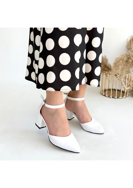 Bernishoes Mulen Beyaz Cilt Topuklu Ayakkabı fırsatları