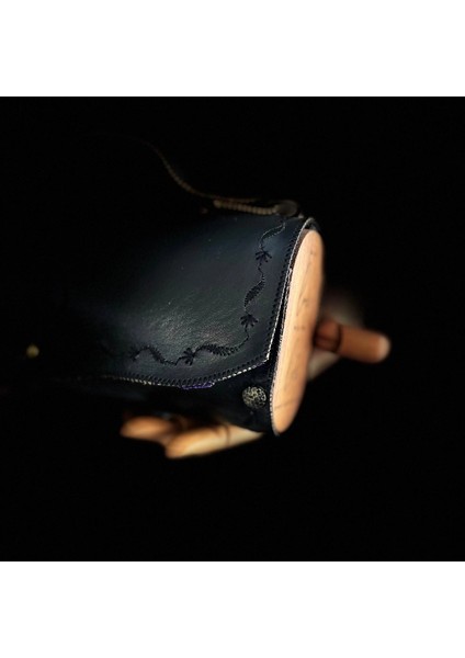 Hakiki Deri, El Yapımı Bayan Çanta, Bayan Cüzdan Larissa V134 fiyatları