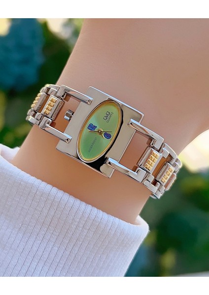 QZ01J7821A Vintage Kadın Kol Saati