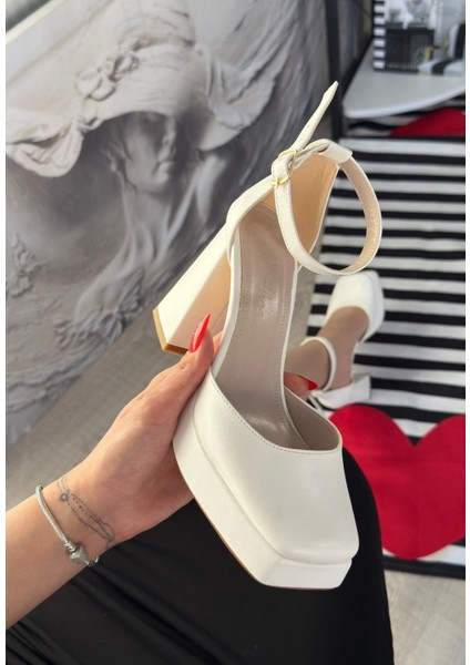 Bernishoes Kawer Beyaz Cilt Topuklu Ayakkabı modelleri