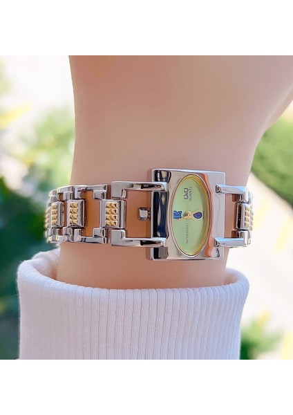 QZ01J7821A Vintage Kadın Kol Saati