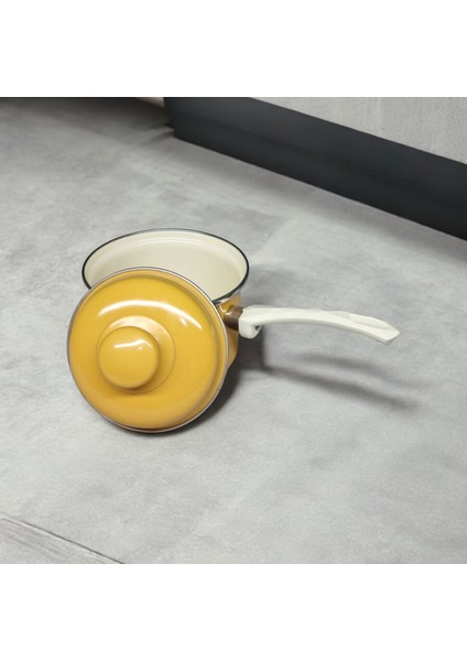 Emaye Yumurta Haşlama Sos Mama Tavası 12 cm 800ML Sarı Kapaklı fiyatları