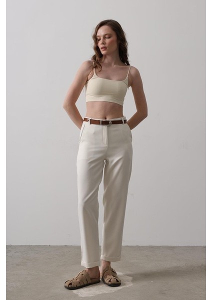Kemerli Havuç Pantolon - Ekru modelleri