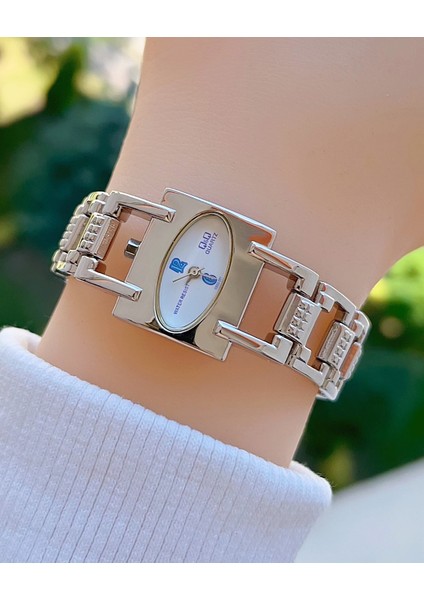 QZ01J7821A2 Vintage Kadın Kol Saati