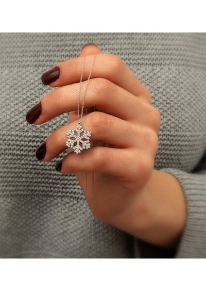Kişiye Özel Dikey Renkli Masaüstü Her Ay Için Özel 12 Fotoğraflı Masa Takvim ve Kupa Bardak Peluş Ayıcık Kartanesi Gümüş Kaplama Kolye fırsatları