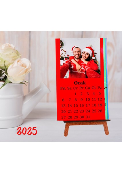 Kişiye Özel Dikey Renkli Masaüstü Her Ay Için Özel 12 Fotoğraflı Masa Takvim ve Kupa Bardak Peluş Ayıcık Ahşap Çerçeve fiyatları