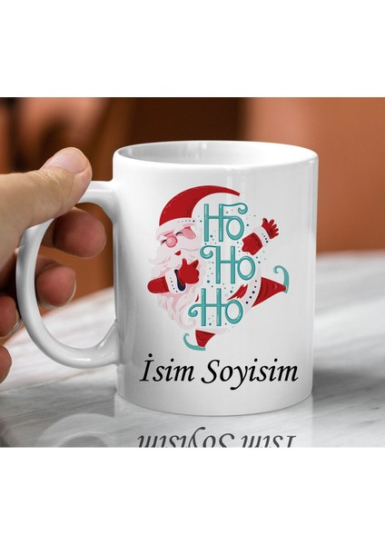 Yılbaşı Tasarımlı Kişiye Özel Beyaz Kupa Gül Demeti Çerçeve ve Seni Seviyorum Yazılı Madlen Çikolata fırsatları
