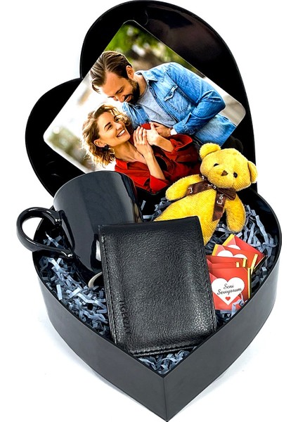 Kişiye Özel Fotoğraflı Yeni Kalp Kutu Tasarımlı Kupa Ayıcık Anahtarlık Çikolata ve Cüzdan Set