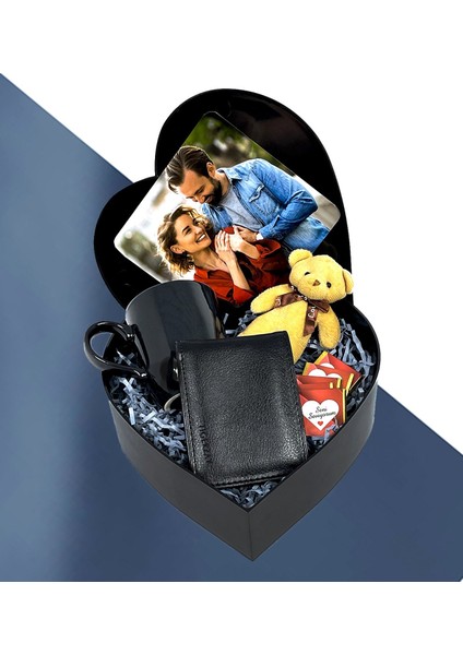 Kişiye Özel Fotoğraflı Yeni Kalp Kutu Tasarımlı Kupa Ayıcık Anahtarlık Çikolata ve Cüzdan Set fiyatları