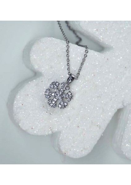 Kalpli Kutuda Kişiye Özel Baş Harf Tasarımlı Kalp Kutu ve Peluş Ayıcık Anahtarlık ve Kartanesi Kolye (Pembe-Sıyah) modelleri