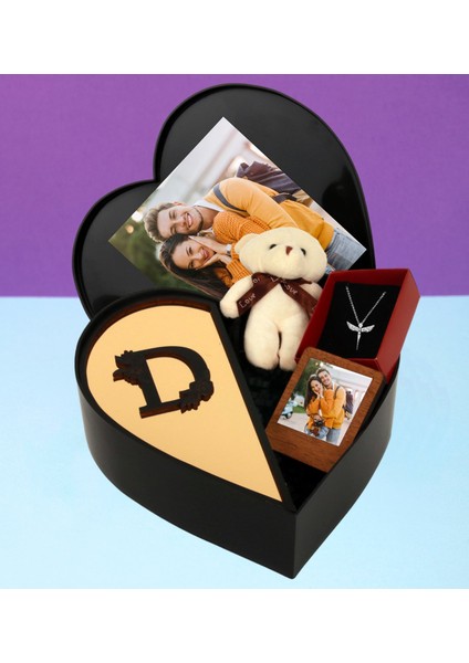 Kişiye Özel Kalpli Kutu Pleksi Baş Harf Tasarımlı Kalp Kutu ve Peluş Ayıcık Anahtarlık Çerceve ve Meek Kolye