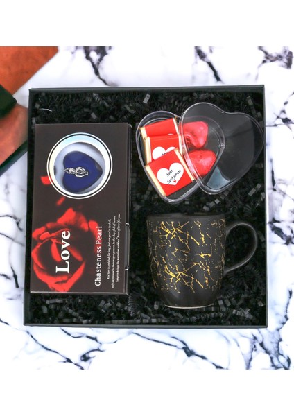Istiridye Içinde Gerçek Inci Kolye & Kupa Bardak Kalpli Kutuda Kalpve Madlen Çikolata Set (Siyah-Sarı)