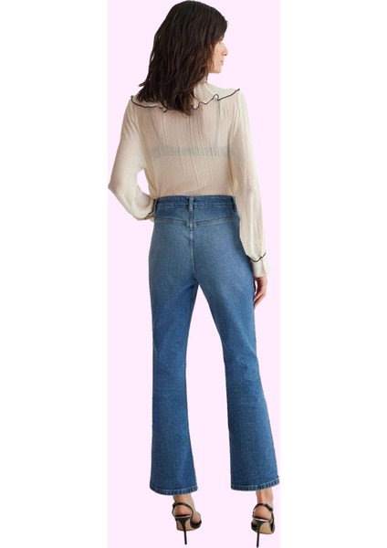 Kadın Denim Crop Flare Jean Normal Bel Kemersiz Günlük Stil Hafta Sonu Yaz Aylarının Vazgeçilmezi fiyatları