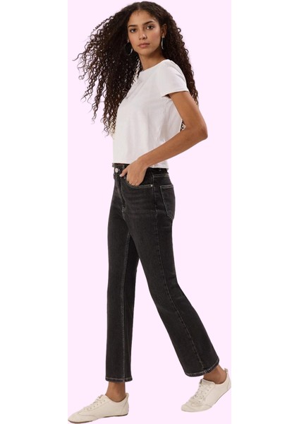 Kadın Crop Flare Jean Normal Bel Uzun Boy Comfort Dokuma Günlük Kullanım Dayanıklı Malzeme fiyatları
