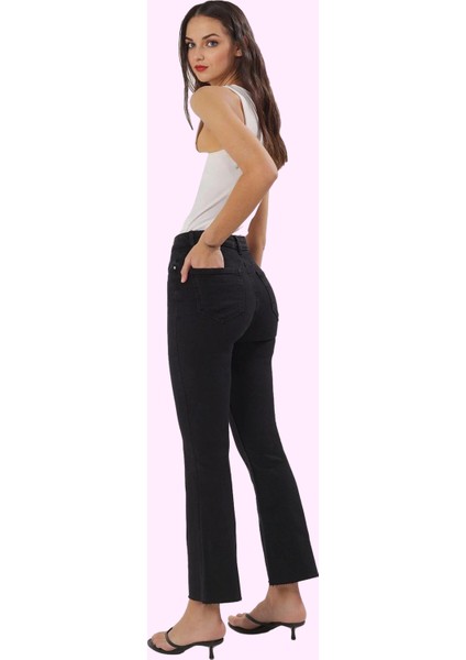 Kadın Yüksek Bel Geniş Paça Denim Pantolon Regular Boy Flare Kesim Günlük Stil Özel Günler modelleri