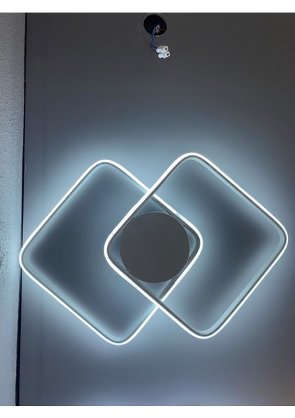 Yüksek Aydınlatmalı Kare Beyaz Tavan Plafonyer LED Avize, 3 Renk Aydınlatma