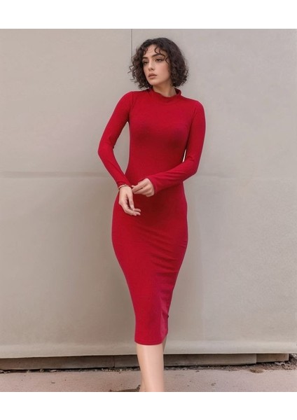 Kadın Yarım Balıkçı Yaka Süet Kumaş Fırsat Ürün Midi Boy Elbise