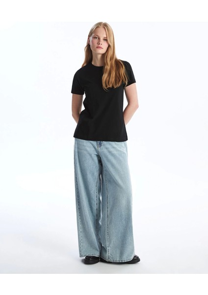 Lcw Vision Siyah Bisiklet Yaka Düz Kısa Kollu Kadın Tişört fırsatları