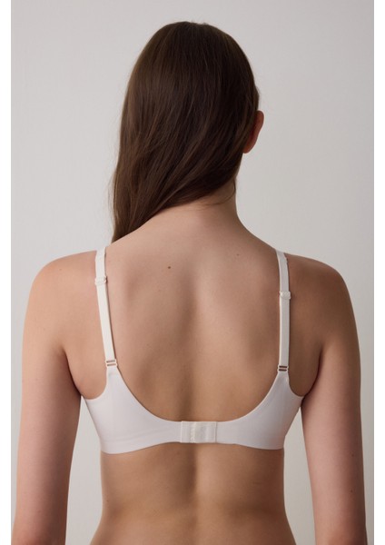 Ekru Fit Çıkarılabilir Kaplı Dikişsiz Balensiz Dekolte Sütyeni indirimleri