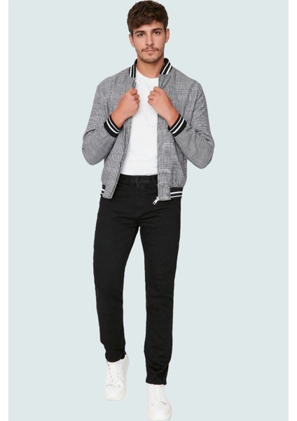 Erkek Pamuklu Denim Pantolon Slim Fit Dar Paça Koleksiyonu Yaz Aylarının Vazgeçilmezi fiyatları