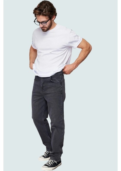 Erkek Denim Straight Fit Bol Kot Pantolon Pamuk Rahat Günlük Stil Yaz Aylarının Vazgeçilmezi