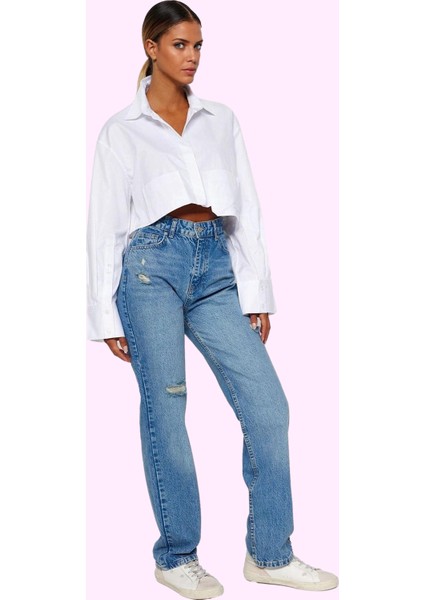 Kadın Yırtık Detaylı Straight Jean Pamuk Günlük ve Şık Kombinler Yaz Aylarının Vazgeçilmezi fiyatları