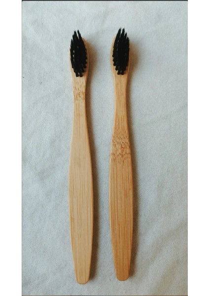 Ba&der Aile Paketi %100 Doğal Bambu Diş Fırçası ( Yetişkin Siyah Orta 2'li, Çocuk Siyah Yumuşak Tekli)